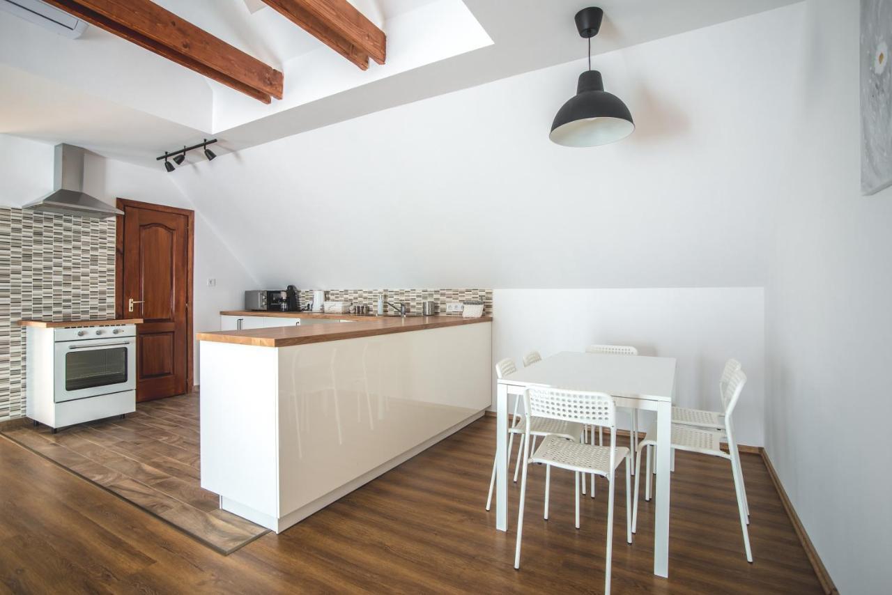 Pataky Apartmanok Veszprem Bagian luar foto