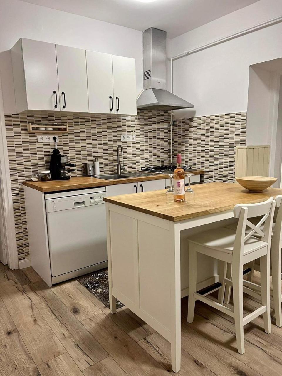 Pataky Apartmanok Veszprem Bagian luar foto